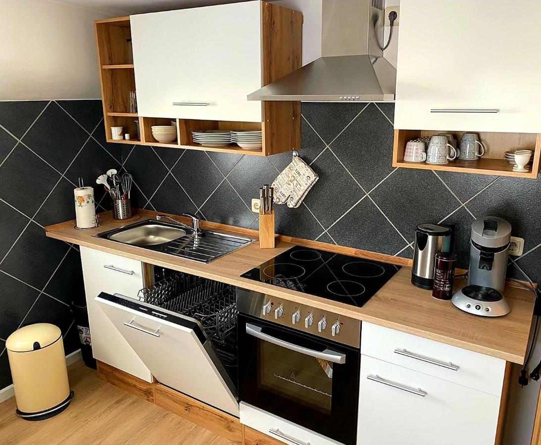 Apartment Schweich-Issel Familie Lentes Neu Renoviert Bagian luar foto