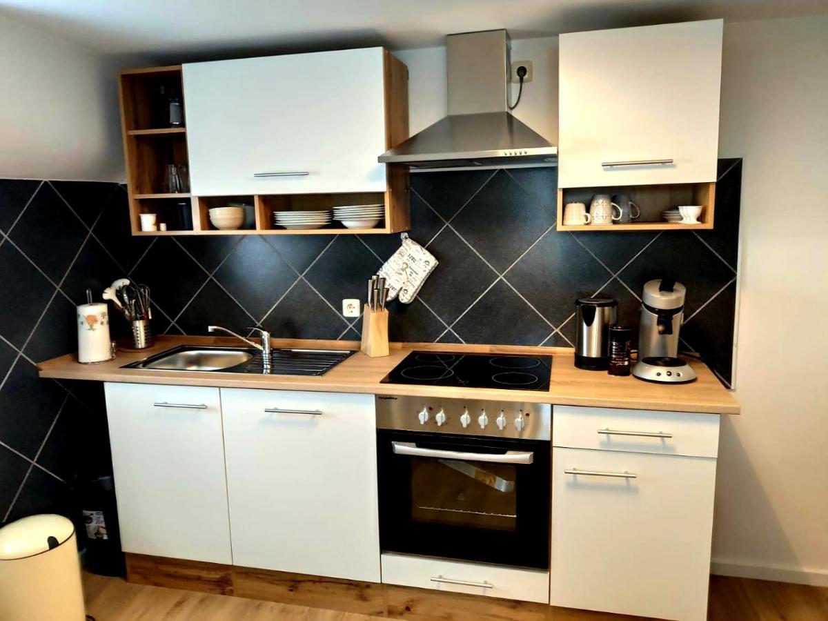 Apartment Schweich-Issel Familie Lentes Neu Renoviert Bagian luar foto