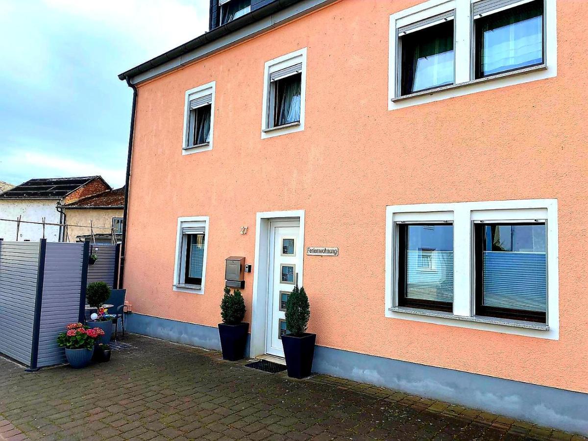 Apartment Schweich-Issel Familie Lentes Neu Renoviert Bagian luar foto