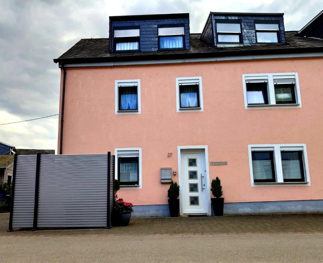 Apartment Schweich-Issel Familie Lentes Neu Renoviert Bagian luar foto