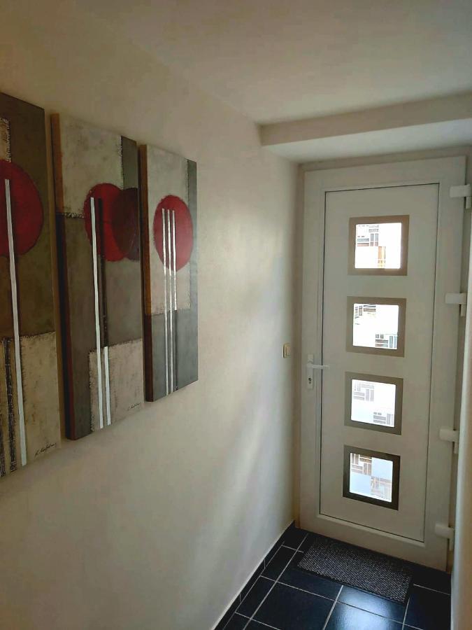Apartment Schweich-Issel Familie Lentes Neu Renoviert Bagian luar foto