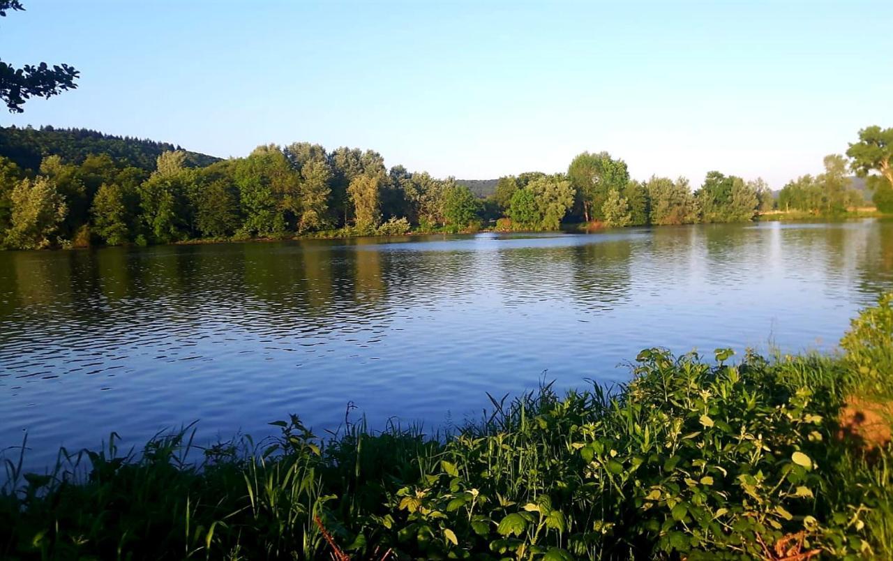 Apartment Schweich-Issel Familie Lentes Neu Renoviert Bagian luar foto